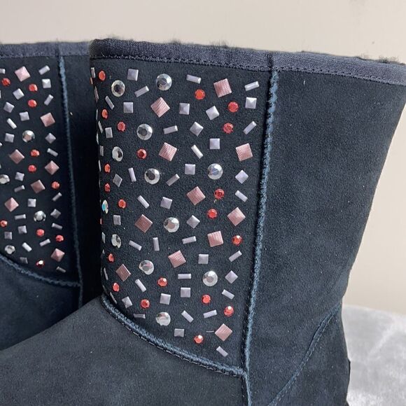 UGG CLASSIC Short Stud II - Picture 5 of 8